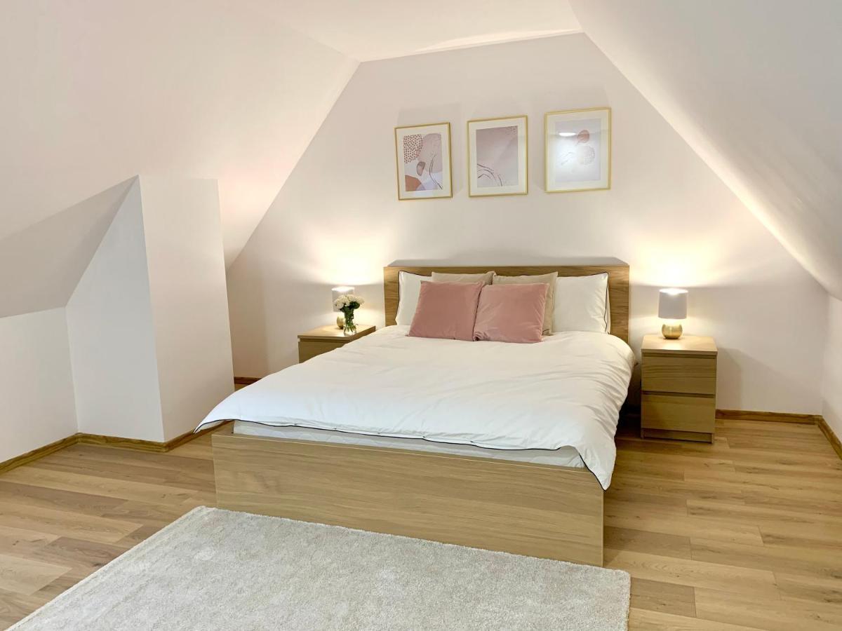 Hotel, Apartament Pod Zlotym Lwem W Samym Centrum Miasta Z Darmowym Parkingiem VII 克沃兹科 外观 照片